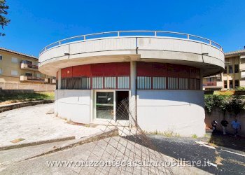 Foto 3 - Commercial Premises Maltignano - photo 3