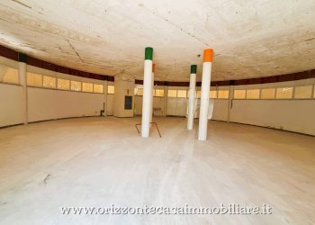 Foto 8 - Commercial Premises Maltignano - photo 8