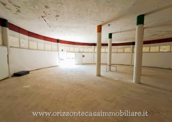 Foto 9 - Commercial Premises Maltignano - photo 9