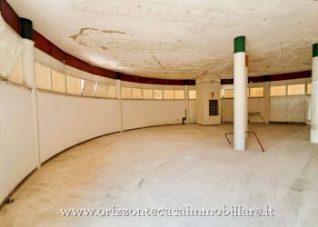 Foto 11 - Commercial Premises Maltignano - photo 11