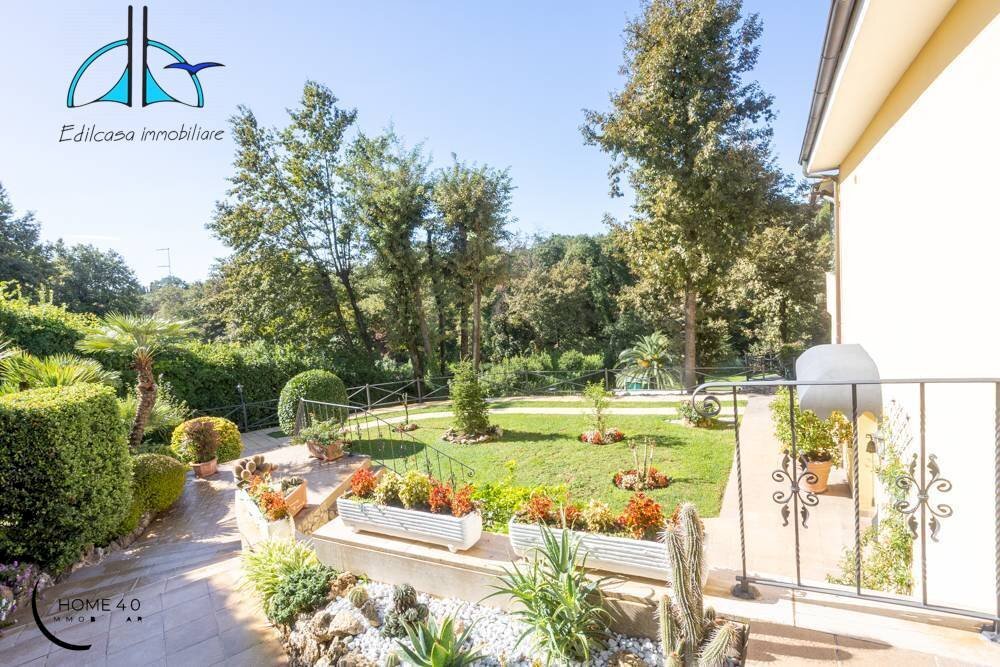 Foto 1 - Villa Castel dè Ceveri
 
13, Formello - photo 1