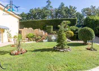 Foto 3 - Villa Castel dè Ceveri
 
13, Formello - foto 3