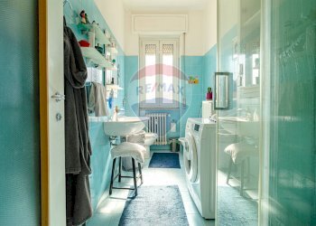 Bagno - Bilocale Via Cividale
 
5, Rho - foto 10