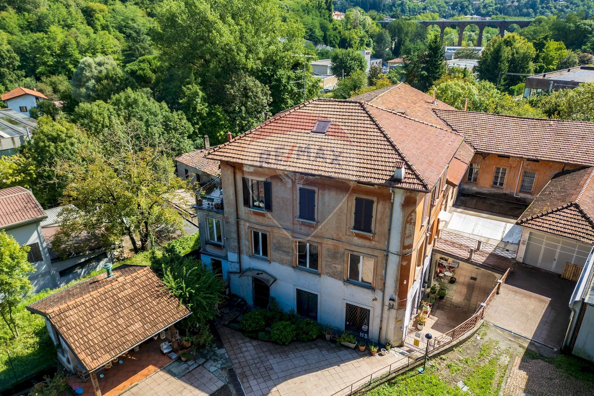 Casa all\'aperto - Quadrilocale Viale Valganna
 
240, Varese - foto 1