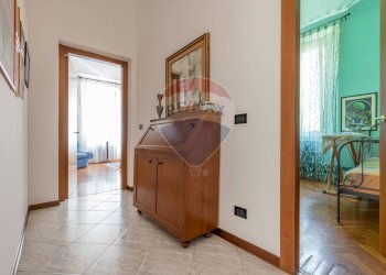 Hall / corridoio - Quadrilocale Viale Valganna
 
240, Varese - foto 13