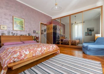 Camera / camera da letto - Quadrilocale Viale Valganna
 
240, Varese - foto 17