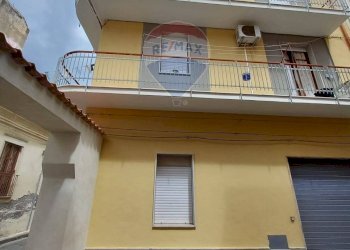 Edificio all\'aperto - Independent house VIA PARADISO
 
19, Lentini - photo 1