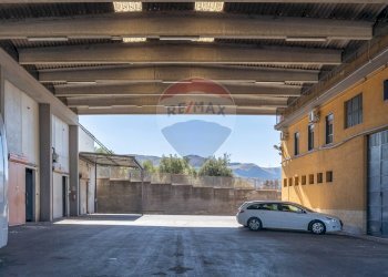 Edificio all\'aperto - Capannone Via Palermo
 
228, Palagonia - foto 5