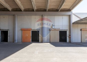 Parcheggio - Capannone Via Palermo
 
228, Palagonia - foto 7