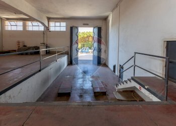 Ricezione / Lobby - Capannone Via Palermo
 
228, Palagonia - foto 18