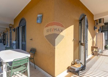 Terrazza - Capannone Via Palermo
 
228, Palagonia - foto 33