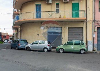 Edificio all\'aperto - Ufficio Piazza Madonna Della Pace
 
2, Acireale - foto 1