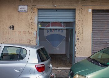 Edificio all\'aperto - Ufficio Piazza Madonna Della Pace
 
2, Acireale - foto 5