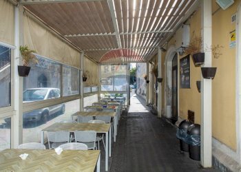 Veranda su strada - Commercial Activity Via Cristoforo Colombo
101/103, Riposto - photo 3