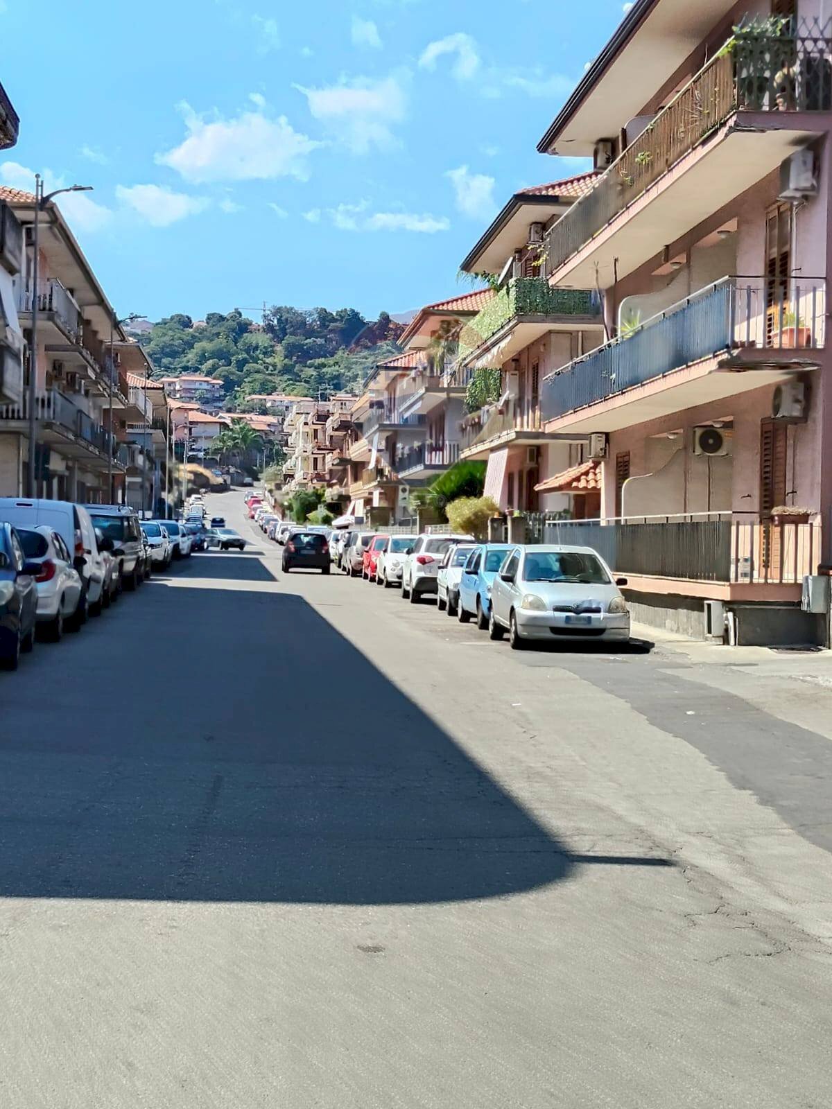 Edificio all\'aperto - Box Via Salvo D'acquisto
 
33, Aci Catena - foto 1