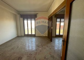 Stanza vuota - Appartamento via emanuele bellia
 
11, Paterno - foto 2