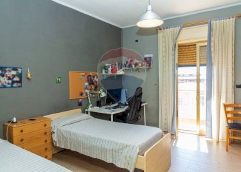 Camera / camera da letto - Casa semi indipendente Via Brescia
 
15, Catania - foto 12