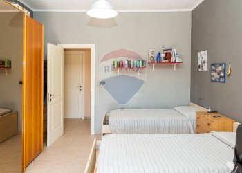 Camera / camera da letto - Casa semi indipendente Via Brescia
 
15, Catania - foto 13