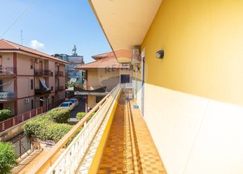 Balcone - Casa semi indipendente Via Brescia
 
15, Catania - foto 15