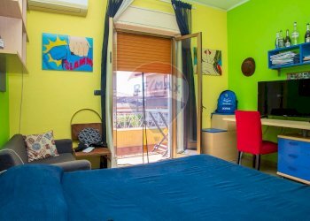 Camera / camera da letto - Casa semi indipendente Via Brescia
 
15, Catania - foto 23