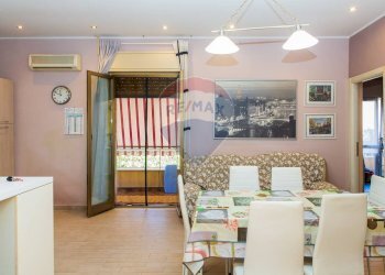 Sala da pranzo - Casa semi indipendente Via Brescia
 
15, Catania - foto 27