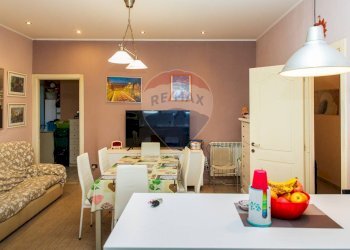 Sala da pranzo - Casa semi indipendente Via Brescia
 
15, Catania - foto 31