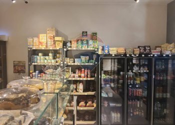 Dispensa di stoccaggio - Attività Commerciale Via Pietra Dell'ova
 
100, Catania - foto 26