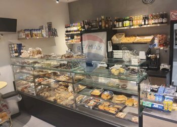 Dispensa di stoccaggio - Attività Commerciale Via Pietra Dell'ova
 
100, Catania - foto 28