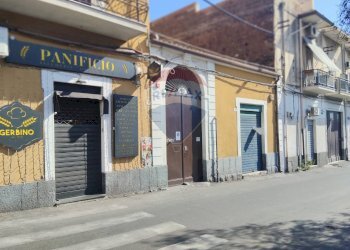 Edificio all\'aperto - Attività Commerciale Via Pietra Dell'ova
 
100, Catania - foto 31