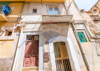 Edificio all\'aperto - Casa semi indipendente Via Ardito
 
27, Caltagirone - foto 2
