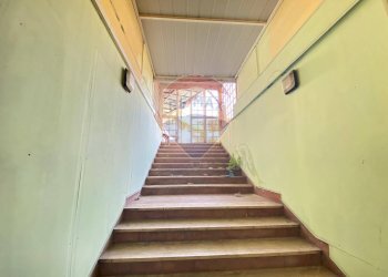 Scale - Commercial Premises via Belpasso-Pedara, Mascalucia - photo 24