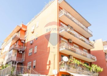 Edificio all\'aperto - Quadrilocale Via Matteo Ricci
 
14, Catania - foto 1