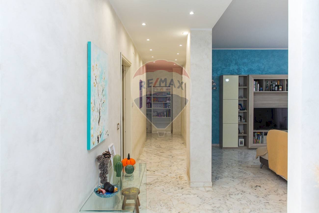 Hall / corridoio - Appartamento Via Alessandro Manzoni
 
197, Misterbianco - foto 2