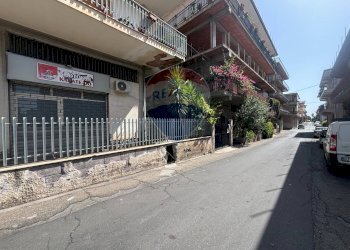 Edificio all\'aperto - Negozio michele leonardi greco
100, Santa Maria di Licodia - foto 4