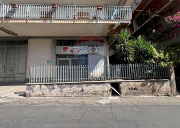 Edificio all\'aperto - Negozio michele leonardi greco
100, Santa Maria di Licodia - foto 6