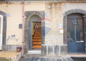 Edificio all\'aperto - Casa semi indipendente Via Regina Elena
 
217, Motta Sant'Anastasia - foto 3