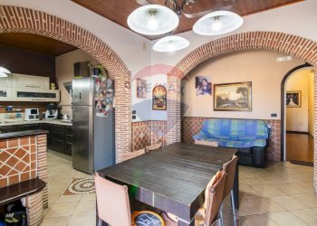 Sala da pranzo - Appartamento Via Enrico Fermi
 
8, Catania - foto 1