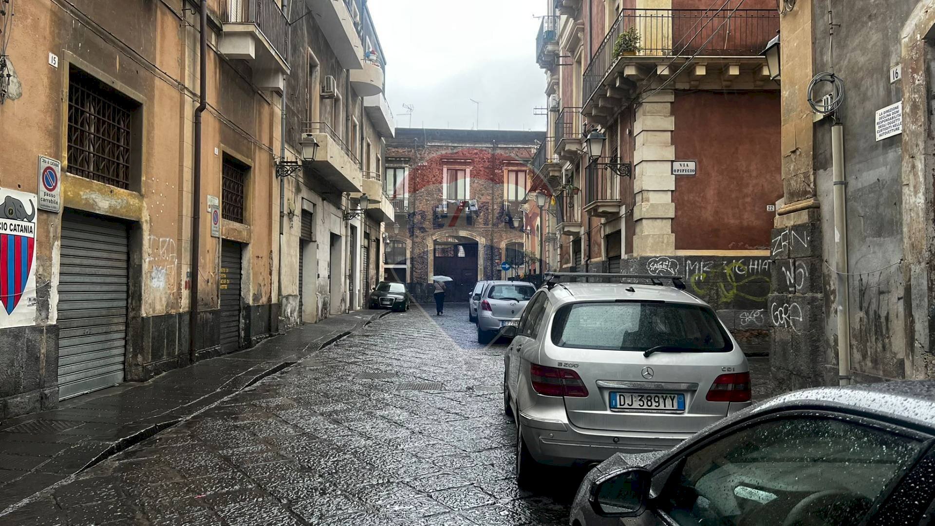 Edificio all\'aperto - Locale Commerciale Via Stramondo
 
25, Catania - foto 3