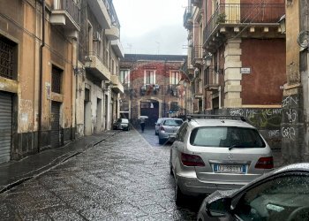 Edificio all\'aperto - Locale Commerciale Via Stramondo
 
25, Catania - foto 3