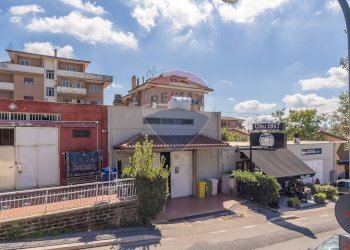 Casa all\'aperto - Locale Commerciale Via delle Cerquette
 
56, Ariccia - foto 1