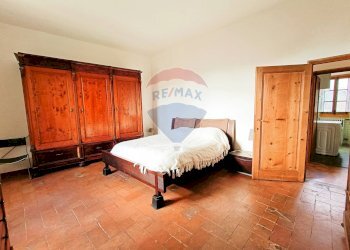 Camera / camera da letto - Four-room apartment Loro Ciuffenna - photo 13