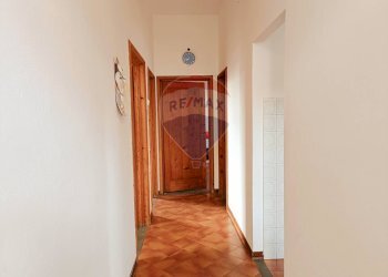 Hall / corridoio - Four-room apartment Loro Ciuffenna - photo 19