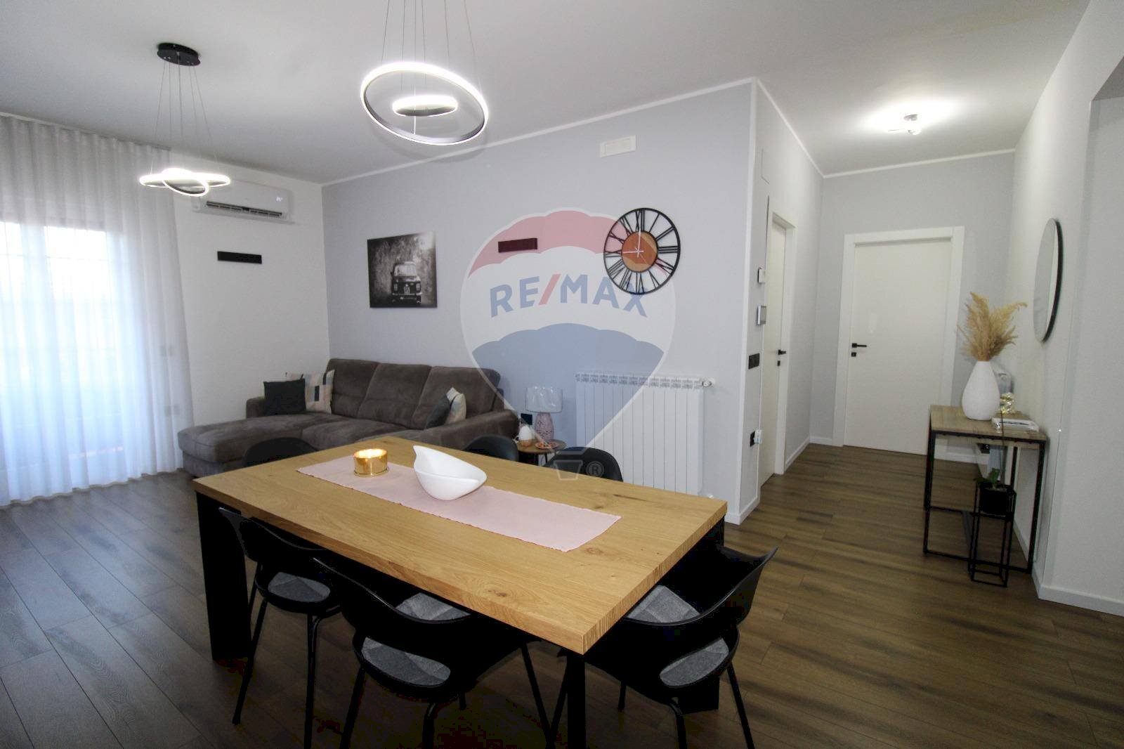 Sala da pranzo - Trilocale via vittorio emanuele
 
201, Roggiano Gravina - foto 3