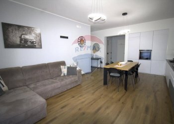 Sala da pranzo - Trilocale via vittorio emanuele
 
201, Roggiano Gravina - foto 2