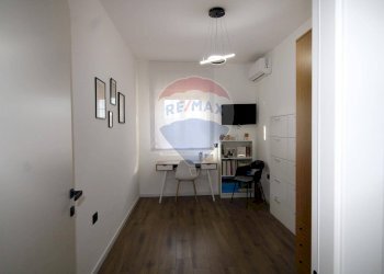 Ufficio - Trilocale via vittorio emanuele
 
201, Roggiano Gravina - foto 13