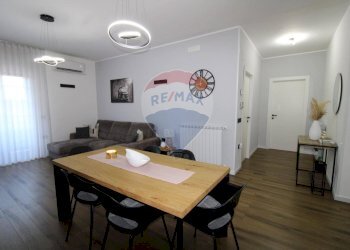 Sala da pranzo - Trilocale via vittorio emanuele
 
201, Roggiano Gravina - foto 16