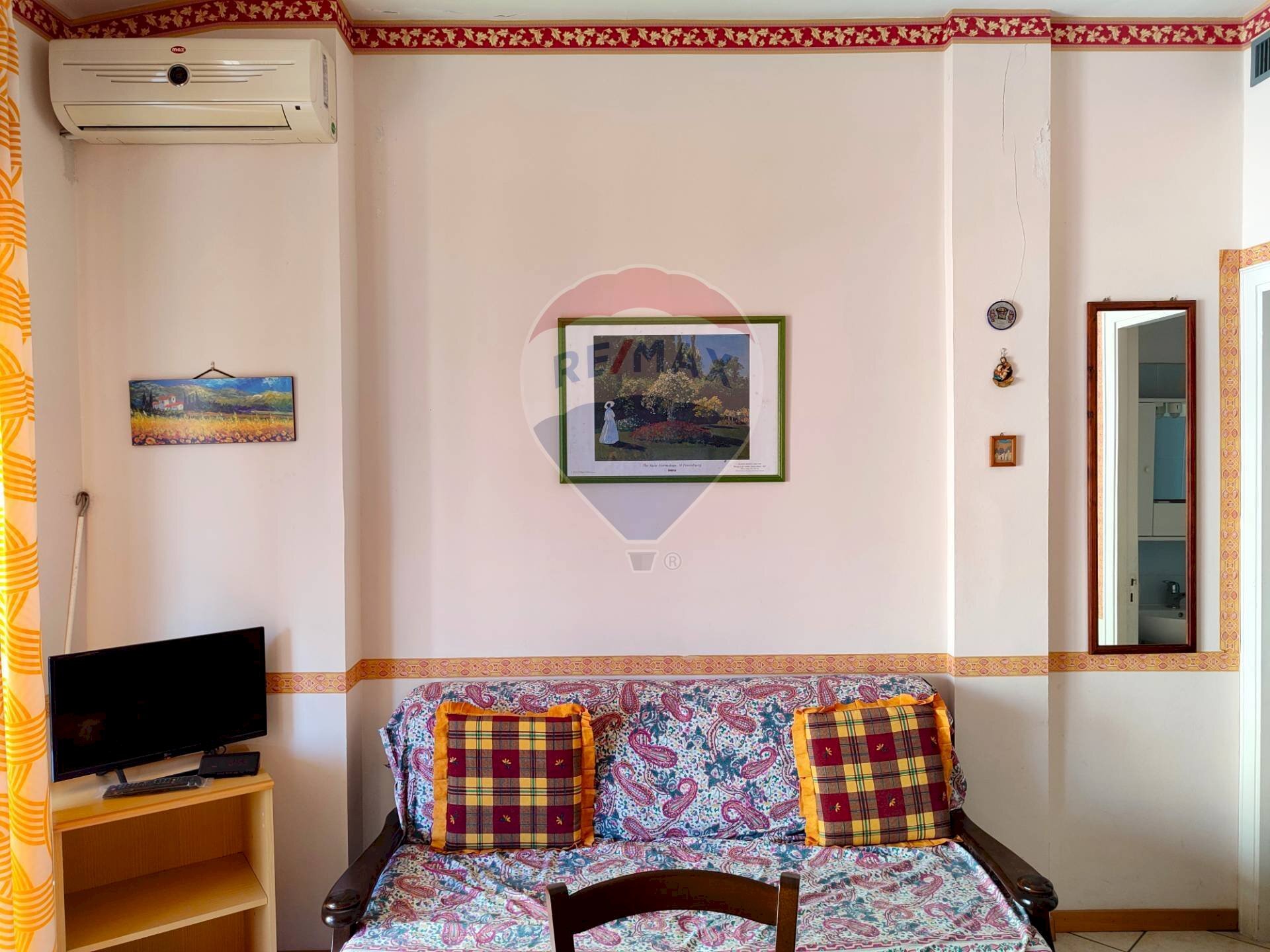 Soggiorno - One-room apartment Contrada Pietrenere, Giardini-Naxos - photo 2