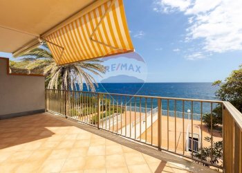 Terrazza - Casa semi indipendente strada 23
 
24, Riposto - foto 1