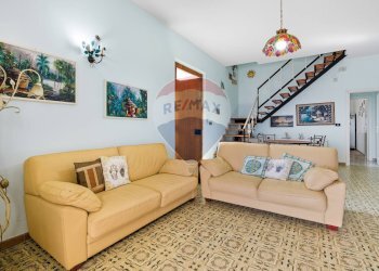 Soggiorno - Casa semi indipendente strada 23
 
24, Riposto - foto 9