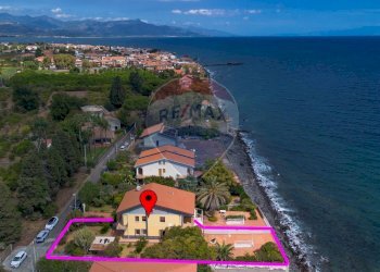 Vista dell\'acqua - Casa semi indipendente strada 23
 
24, Riposto - foto 23